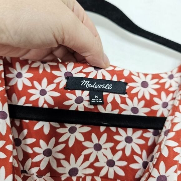 Madewell Clara Midi Short Sleeve Dress in Russet Falling Daisies Medium - Picture 3 of 13